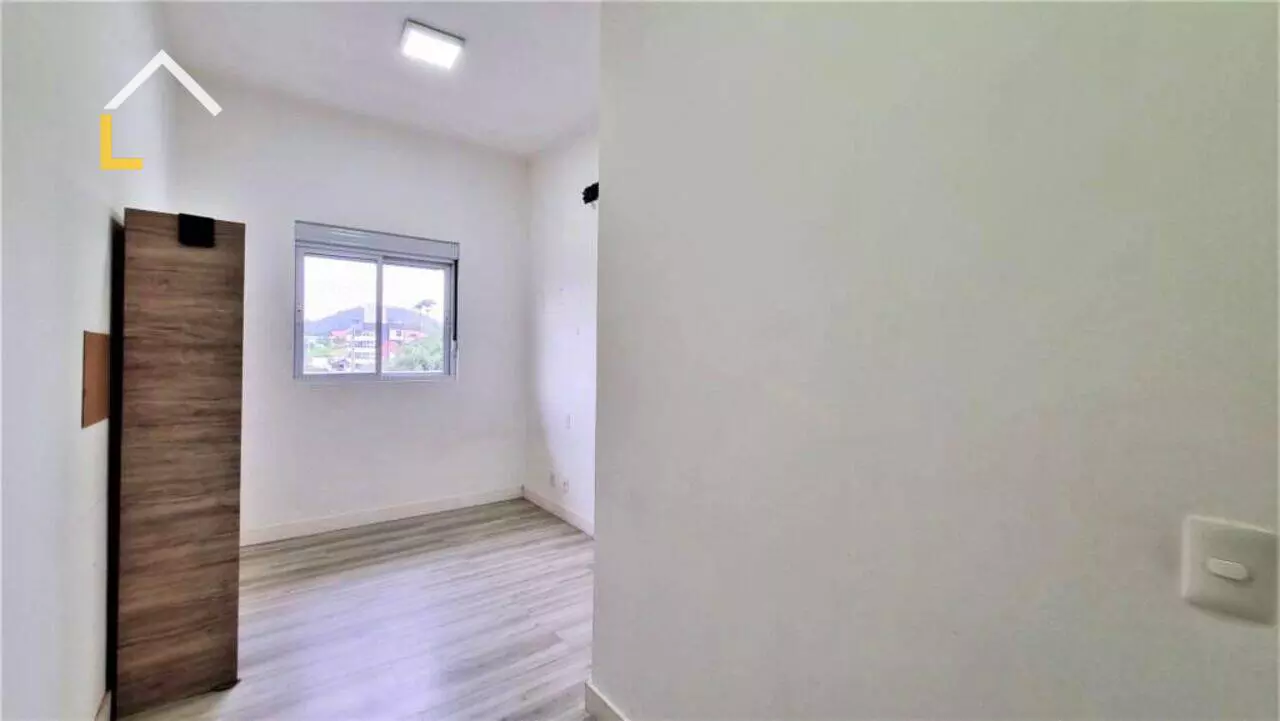 Imagem Apartamento com 2 Quartos à Venda, 77 m² em Santo Antônio - Joinville