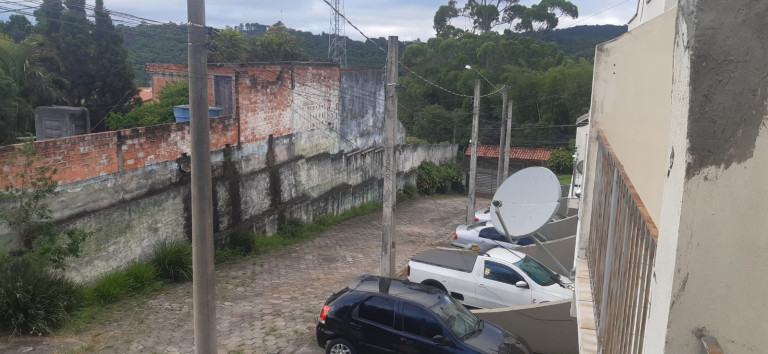 Imagem Sobrado com 2 Quartos para Alugar, 90 m²em Taboão - São Roque