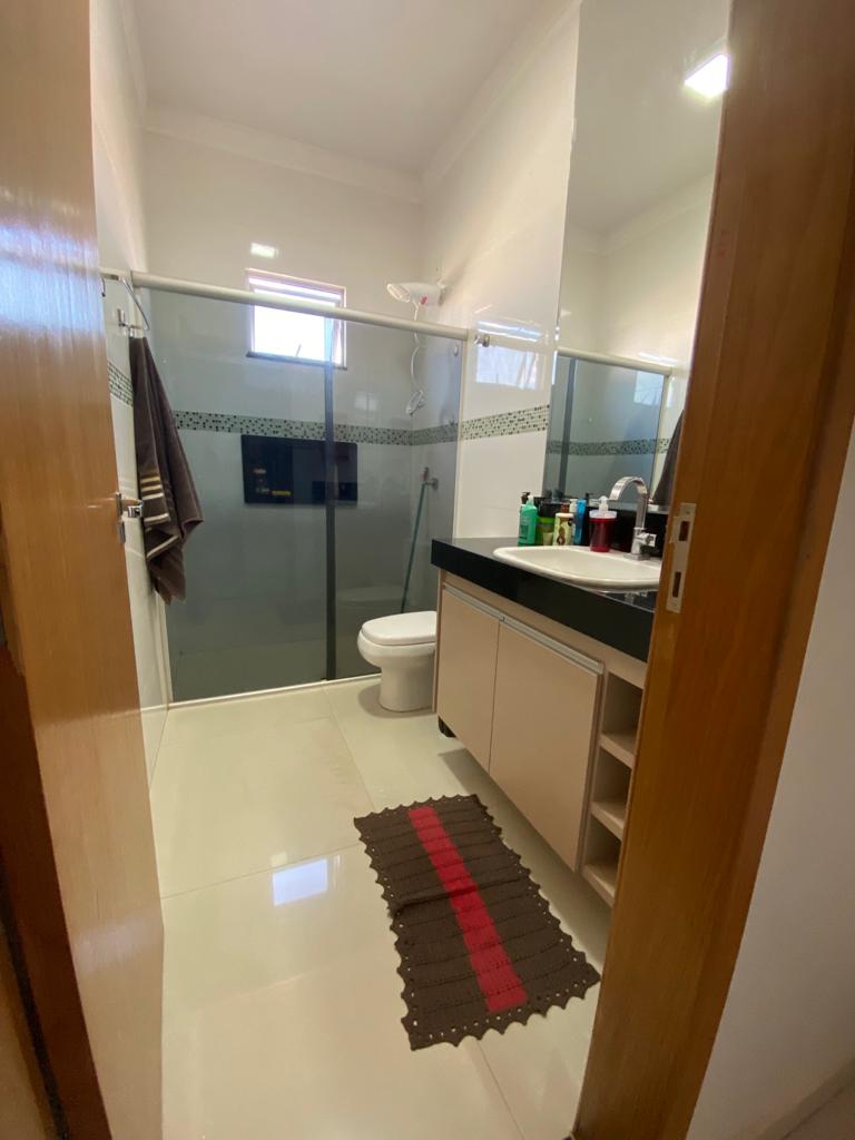 Imagem Sobrado com 5 Quartos à Venda, 250 m²em Residencial Humaitá - Goiânia