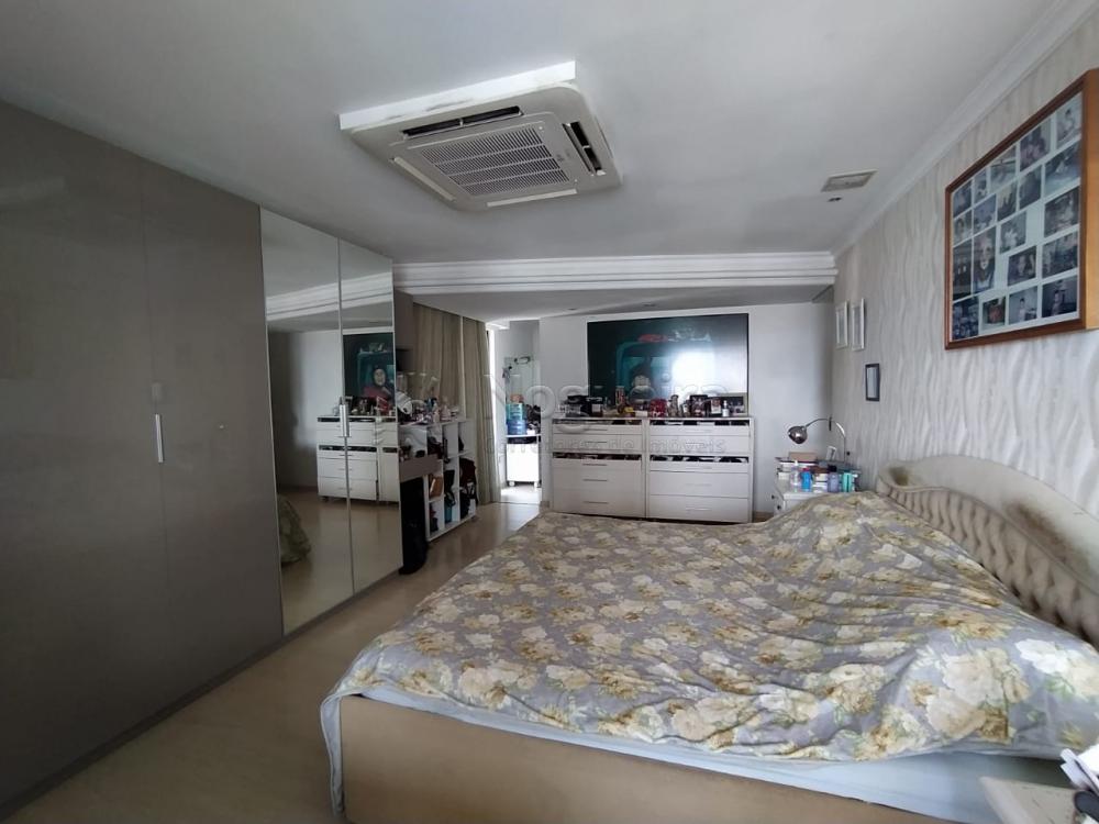 Imagem Apartamento com 4 Quartos à Venda, 393 m²em Casa Amarela - Recife Imagem Apartamento com 4 Quartos à Venda, 393 m²em Casa Amarela - Recife