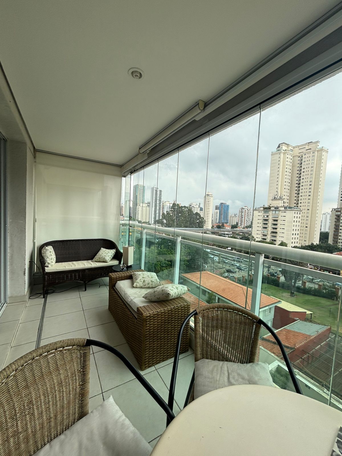 Imagem Apartamento com 1 Quarto para Alugar, 50 m² em Campo Belo - São Paulo