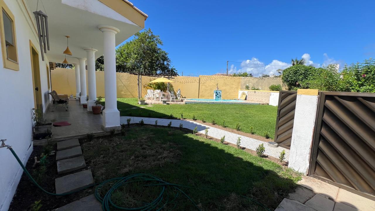 Imagem Casa de Condomínio com 3 Quartos para Alugar, 200 m²em Buraquinho - Lauro de Freitas