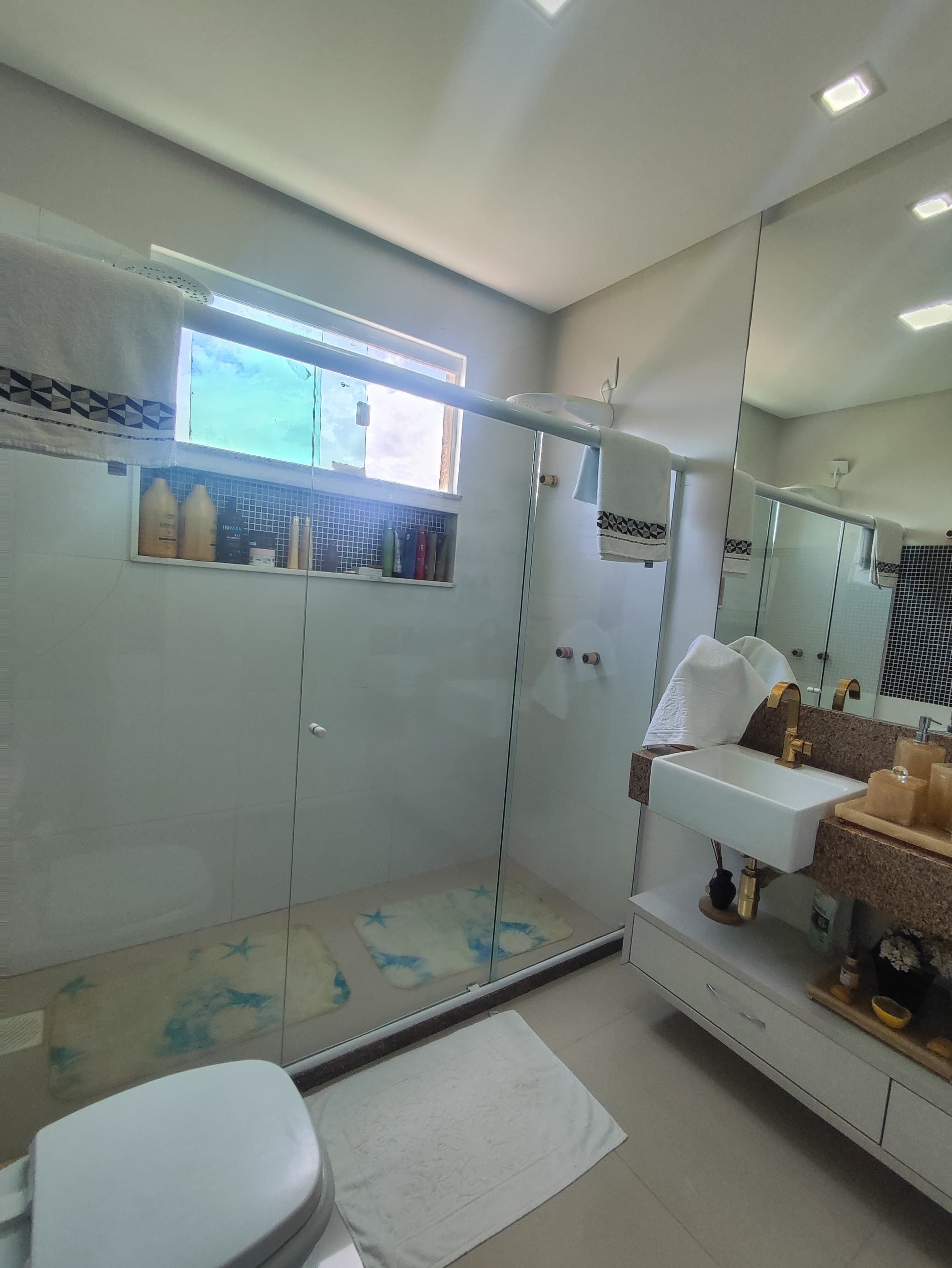 Imagem Casa de Condomínio com 4 Quartos à Venda ou Locação, 233 m² em Alphaville (Abrantes) - Camaçari Imagem Casa de Condomínio com 4 Quartos à Venda ou Locação, 233 m² em Alphaville (Abrantes) - Camaçari