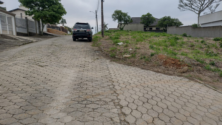 Imagem Terreno à Venda, em Pinheirinho - Criciúma Imagem Terreno à Venda, em Pinheirinho - Criciúma