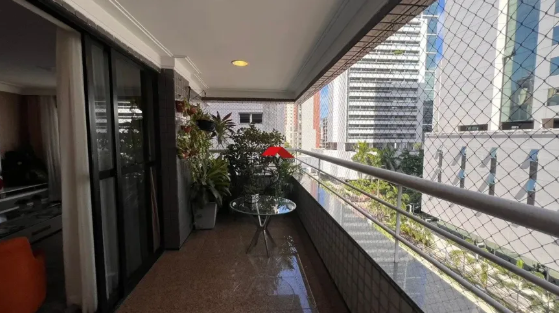 Imagem Apartamento com 4 Quartos à Venda, 150 m²em Meireles - Fortaleza