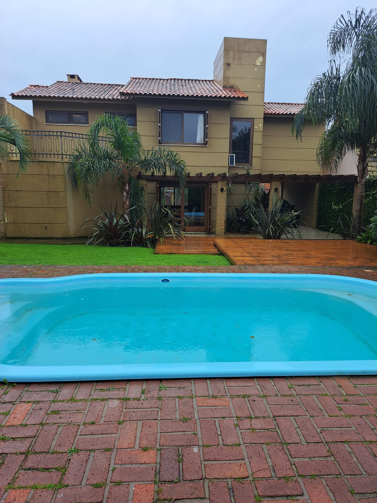 Imagem Casa com 3 Quartos à Venda, 300 m²em Laranjal - Pelotas