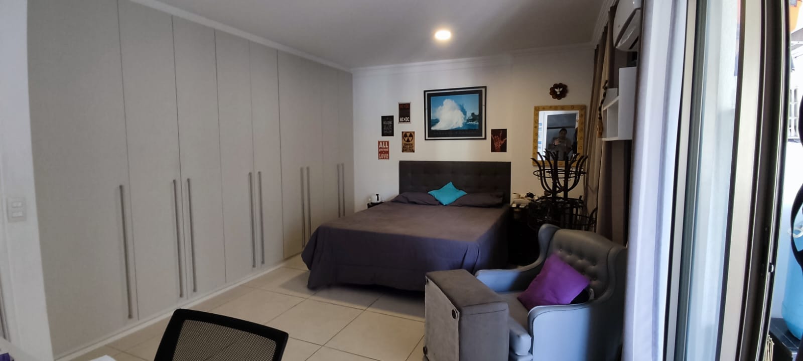 Imagem Apartamento com 2 Quartos à Venda, 112 m²em Vital Brazil - Niterói