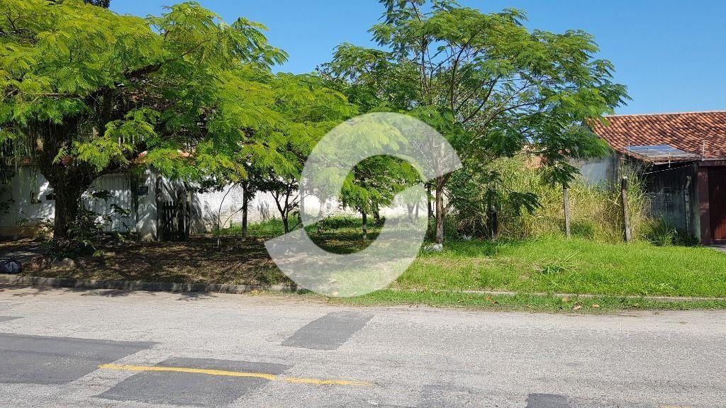 Terreno à Venda, 330 m² em Itaipu - Niterói