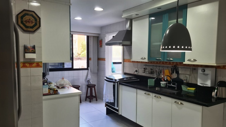 Imagem Apartamento com 3 Quartos à Venda, 130 m² em Ingá - Niterói