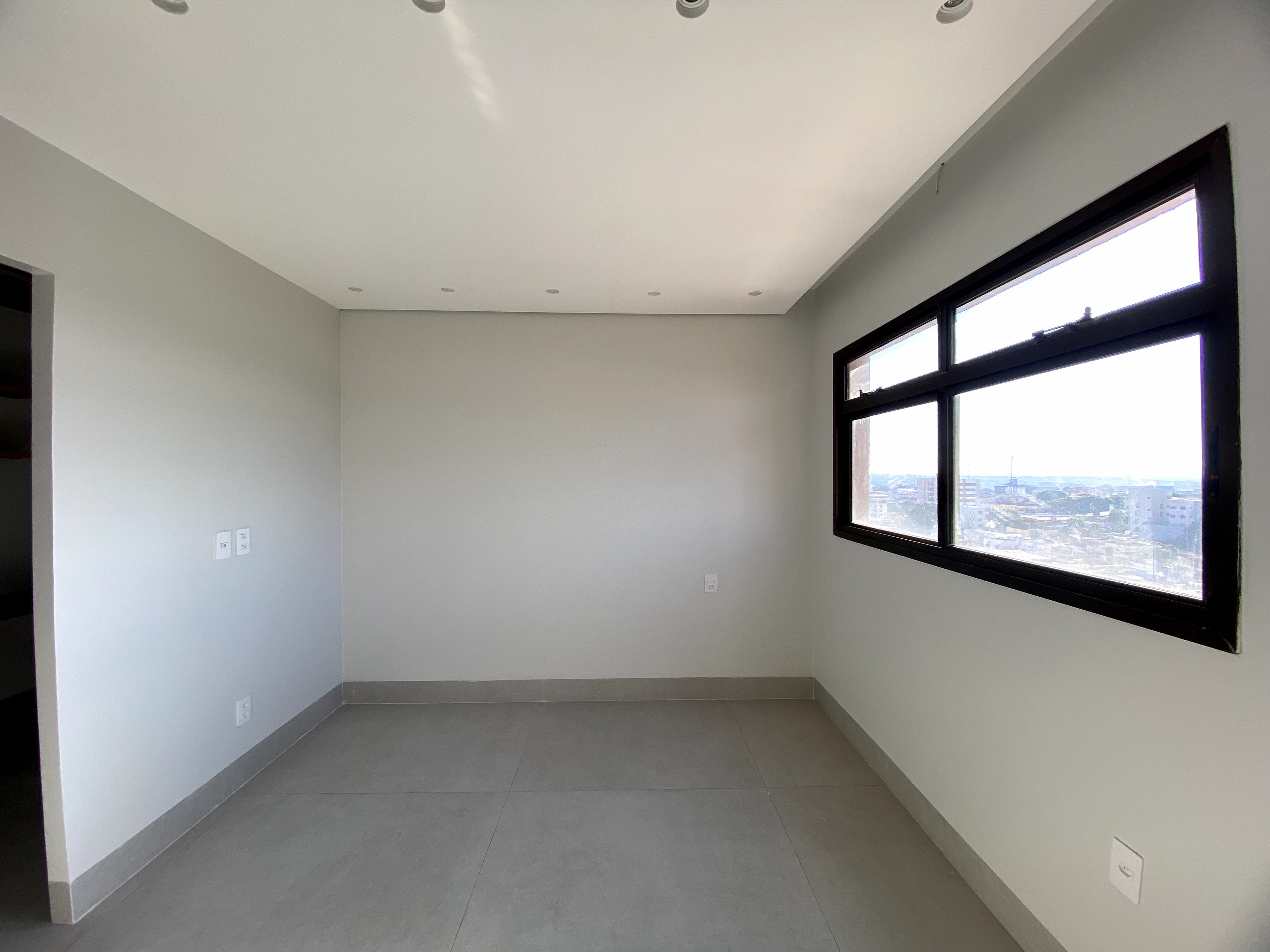 Imagem Apartamento com 4 Quartos à Venda, 216 m²em Martins - Uberlândia