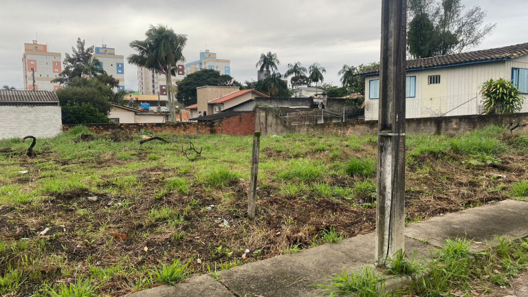 Imagem Terreno à Venda, 750 m² em Santa Augusta - Criciúma Imagem Terreno à Venda, 750 m² em Santa Augusta - Criciúma