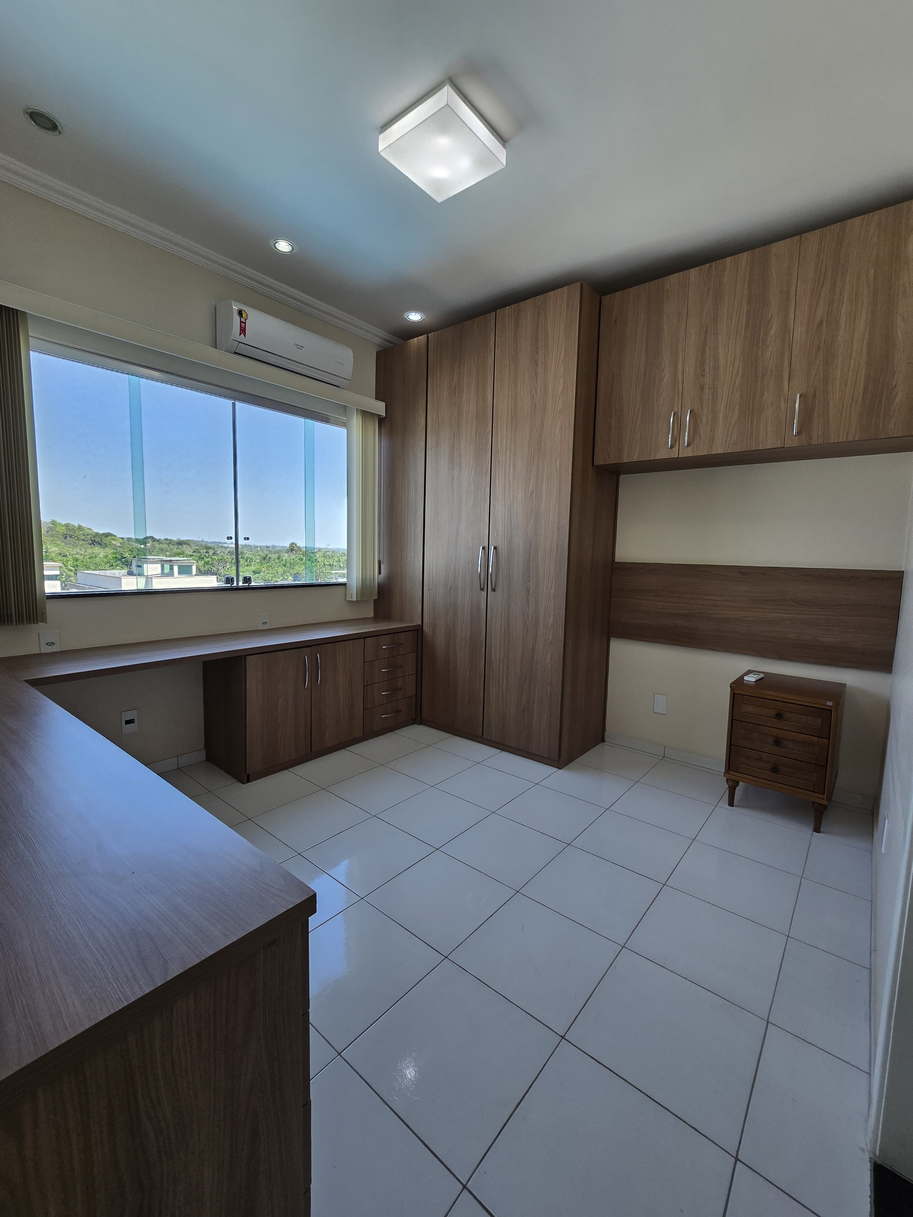 Imagem Casa de Condomínio com 4 Quartos à Venda, 239 m² em Tarumã - Manaus