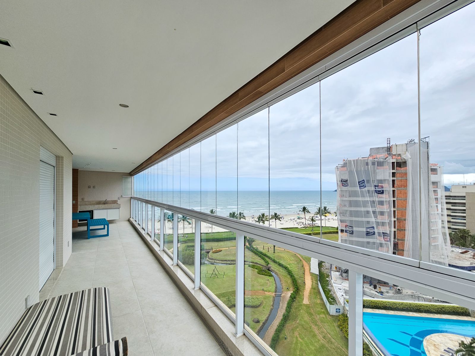 Imagem Apartamento com 4 Quartos à Venda, 240 m²em Riviera - Bertioga