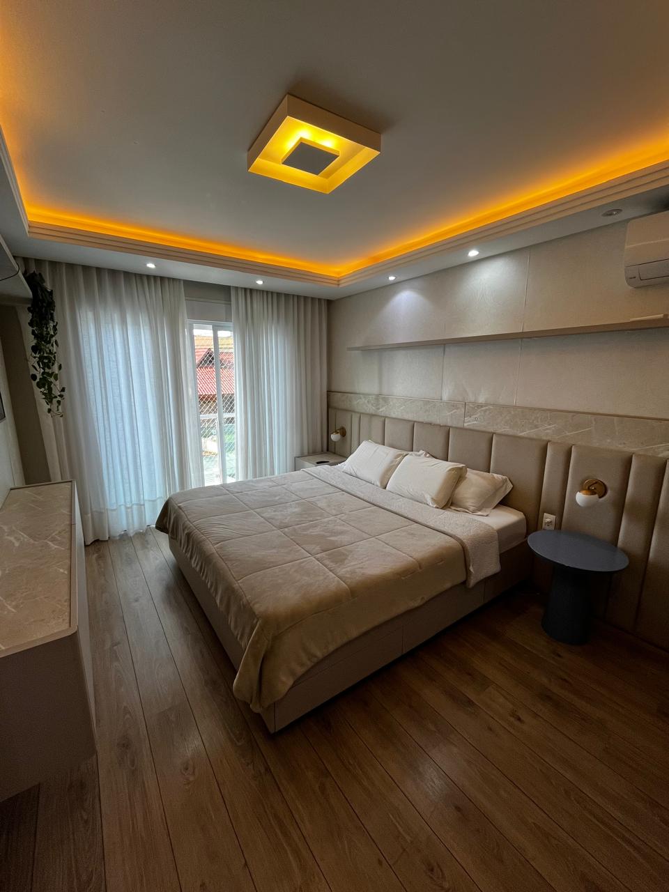 Imagem Casa com 3 Quartos à Venda, 265 m²em Abranches - Curitiba Imagem Casa com 3 Quartos à Venda, 265 m²em Abranches - Curitiba