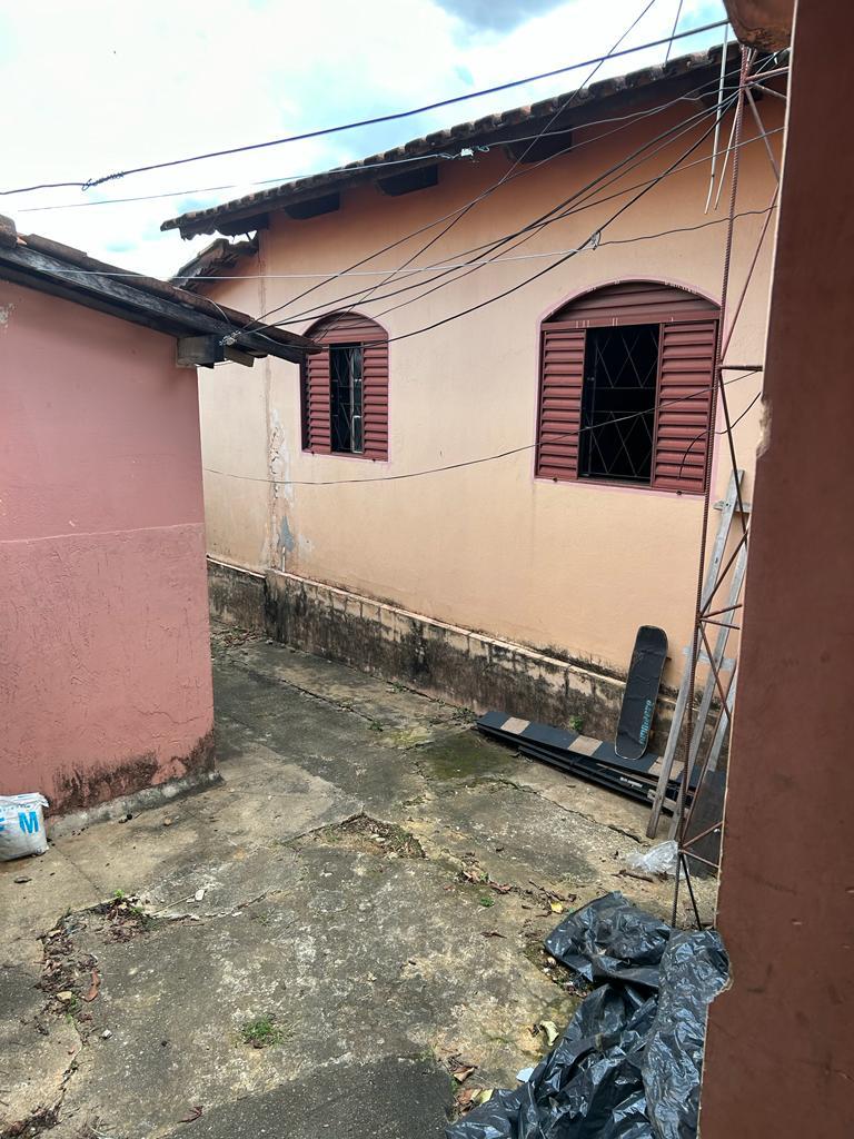 Imagem Casa com 3 Quartos à Venda, 211 m²em Jardim América - Goiânia Imagem Casa com 3 Quartos à Venda, 211 m²em Jardim América - Goiânia