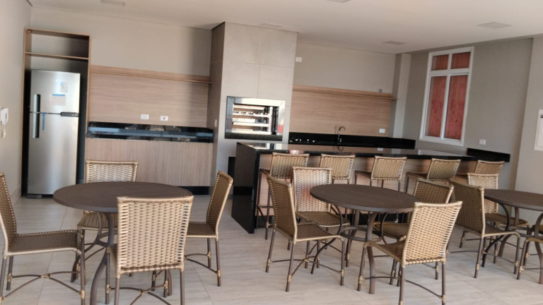 Apartamento com 2 Quartos à Venda, 54 m² em Conjunto Habitacional Inocente Vila Nova Júnior - Maringá