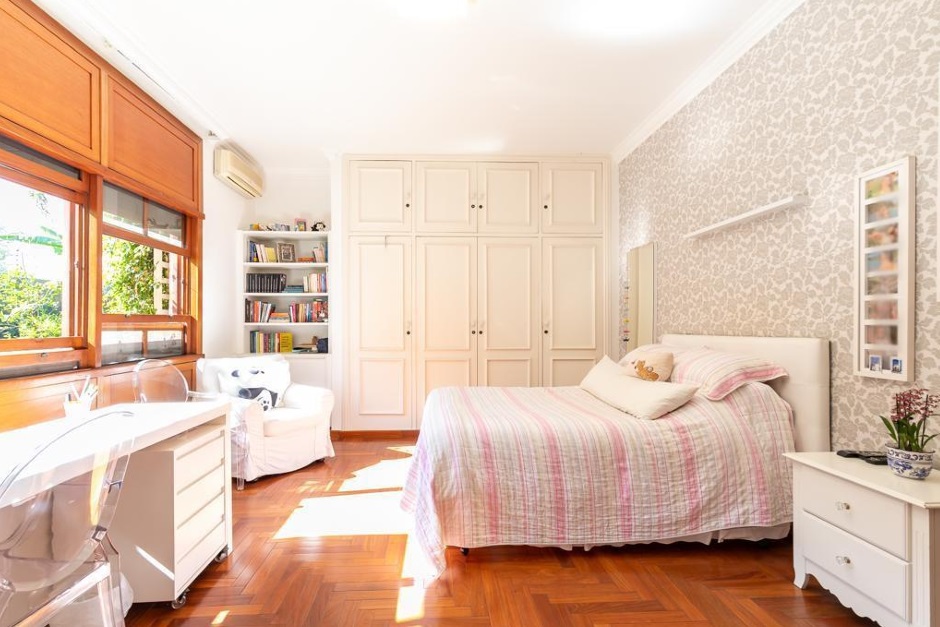 Imagem Casa com 5 Quartos à Venda, 619 m²em Brooklin Paulista - São Paulo Imagem Casa com 5 Quartos à Venda, 619 m²em Brooklin Paulista - São Paulo