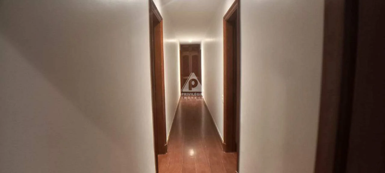 Imagem Apartamento com 6 Quartos à Venda, 470 m²em Ipanema - Rio de Janeiro Imagem Apartamento com 6 Quartos à Venda, 470 m²em Ipanema - Rio de Janeiro