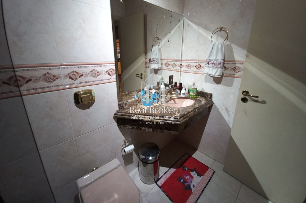 Imagem Casa com 3 Quartos à Venda, 280 m²em Orfãs - Ponta Grossa