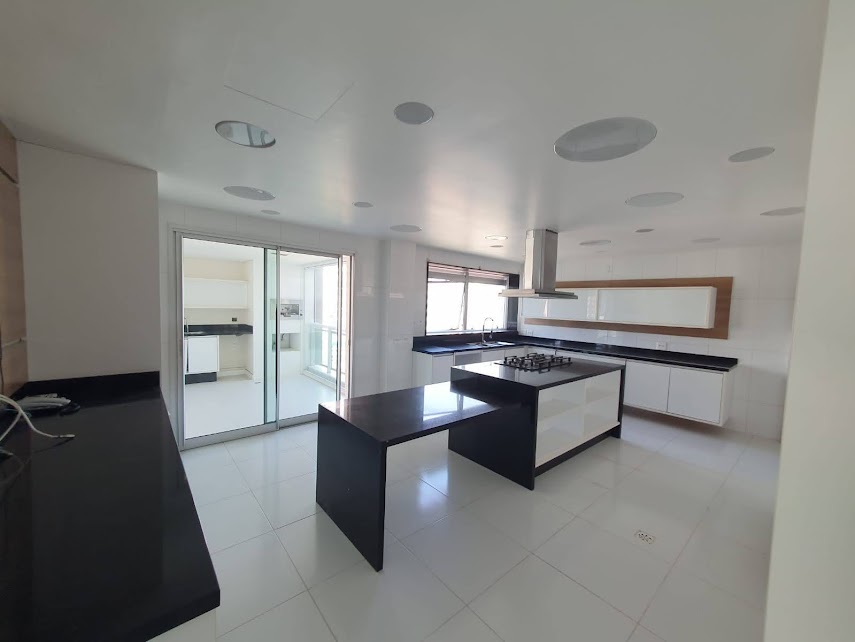 Imagem Apartamento com 4 Quartos à Venda, 402 m²em Barra da Tijuca - Rio de Janeiro Imagem Apartamento com 4 Quartos à Venda, 402 m²em Barra da Tijuca - Rio de Janeiro