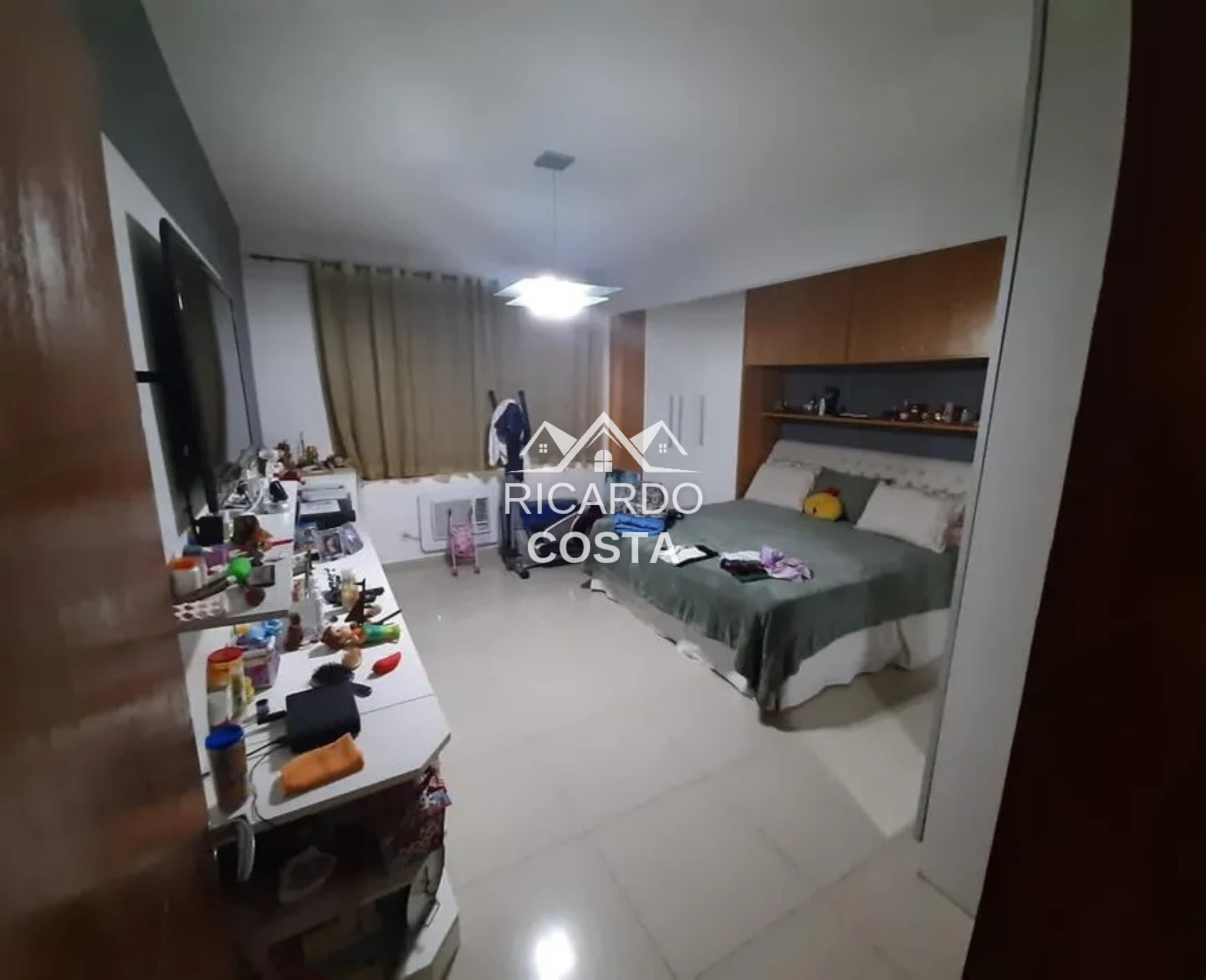Imagem Casa de Vila com 4 Quartos à Venda, 300 m² em Taquara - Rio de Janeiro Imagem Casa de Vila com 4 Quartos à Venda, 300 m² em Taquara - Rio de Janeiro
