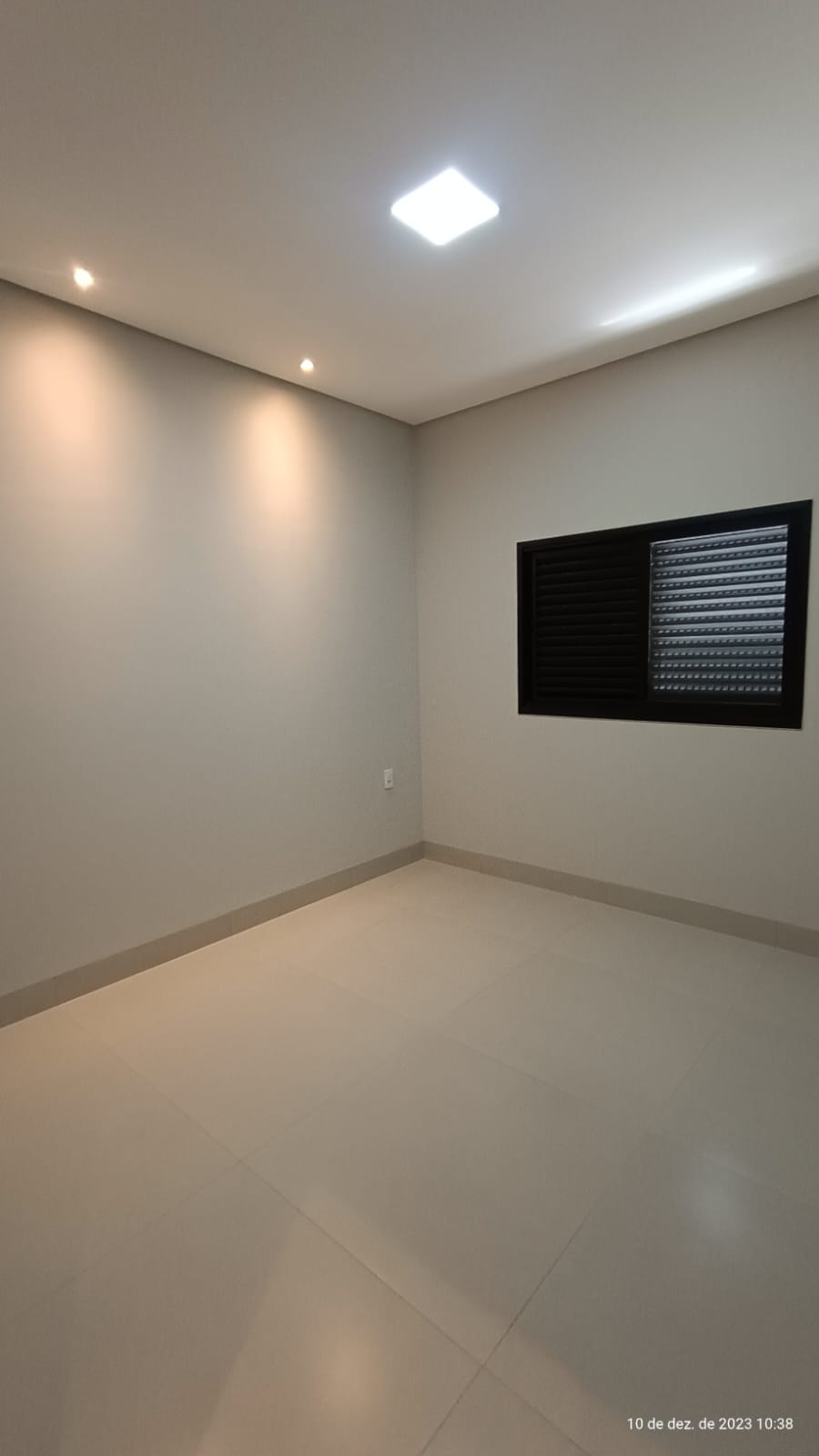 Imagem Casa com 3 Quartos à Venda, 170 m²em Aclimação - Uberlândia