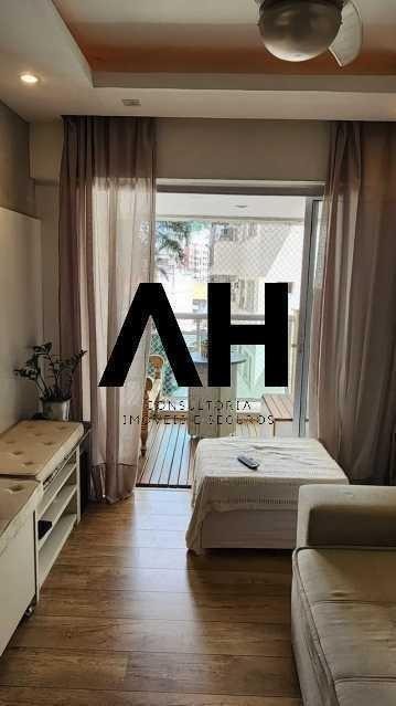 Imagem Apartamento com 3 Quartos à Venda, 96 m²em Santa Rosa - Niterói