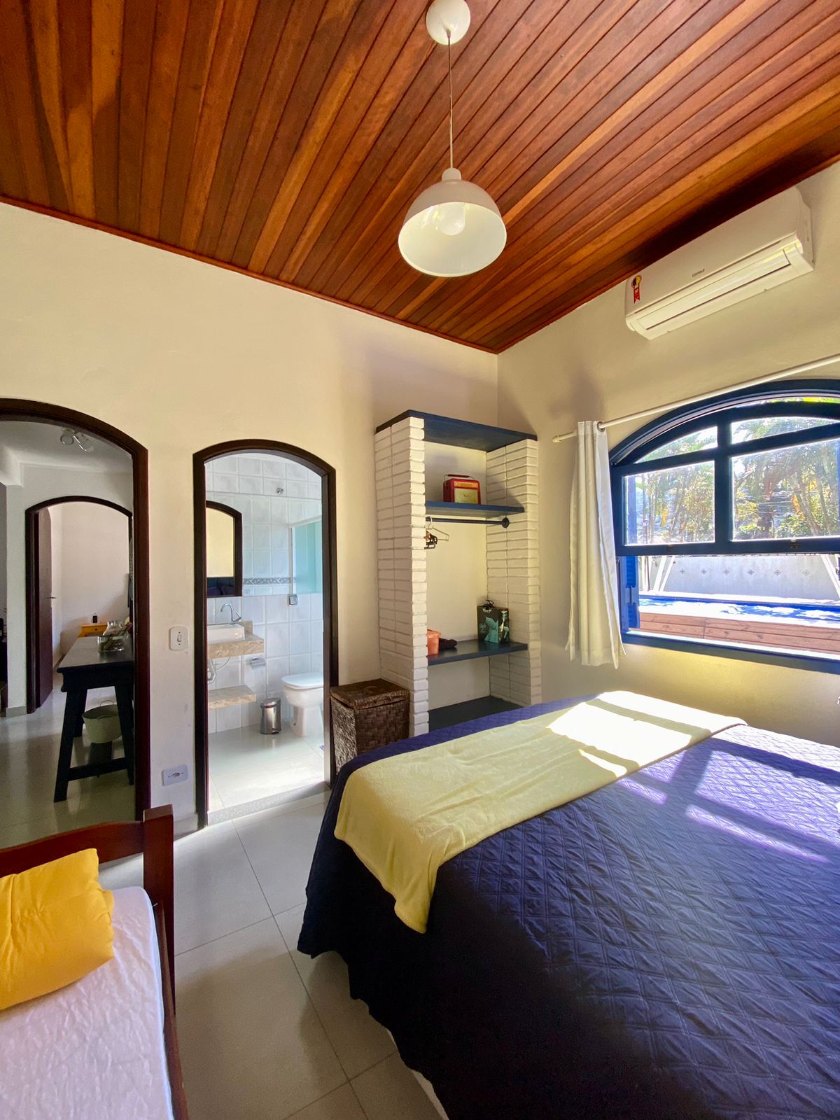 Imagem Casa de Condomínio com 4 Quartos à Venda, 160 m²em Massaguaçu - Caraguatatuba