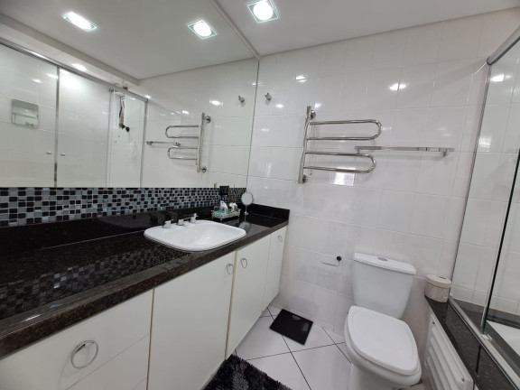 Imagem Apartamento com 3 Quartos à Venda, em Cabral - Curitiba Imagem Apartamento com 3 Quartos à Venda, em Cabral - Curitiba