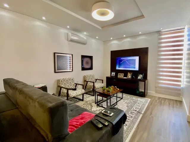 Imagem Casa com 3 Quartos à Venda, 158 m²em Comerciário - Criciúma