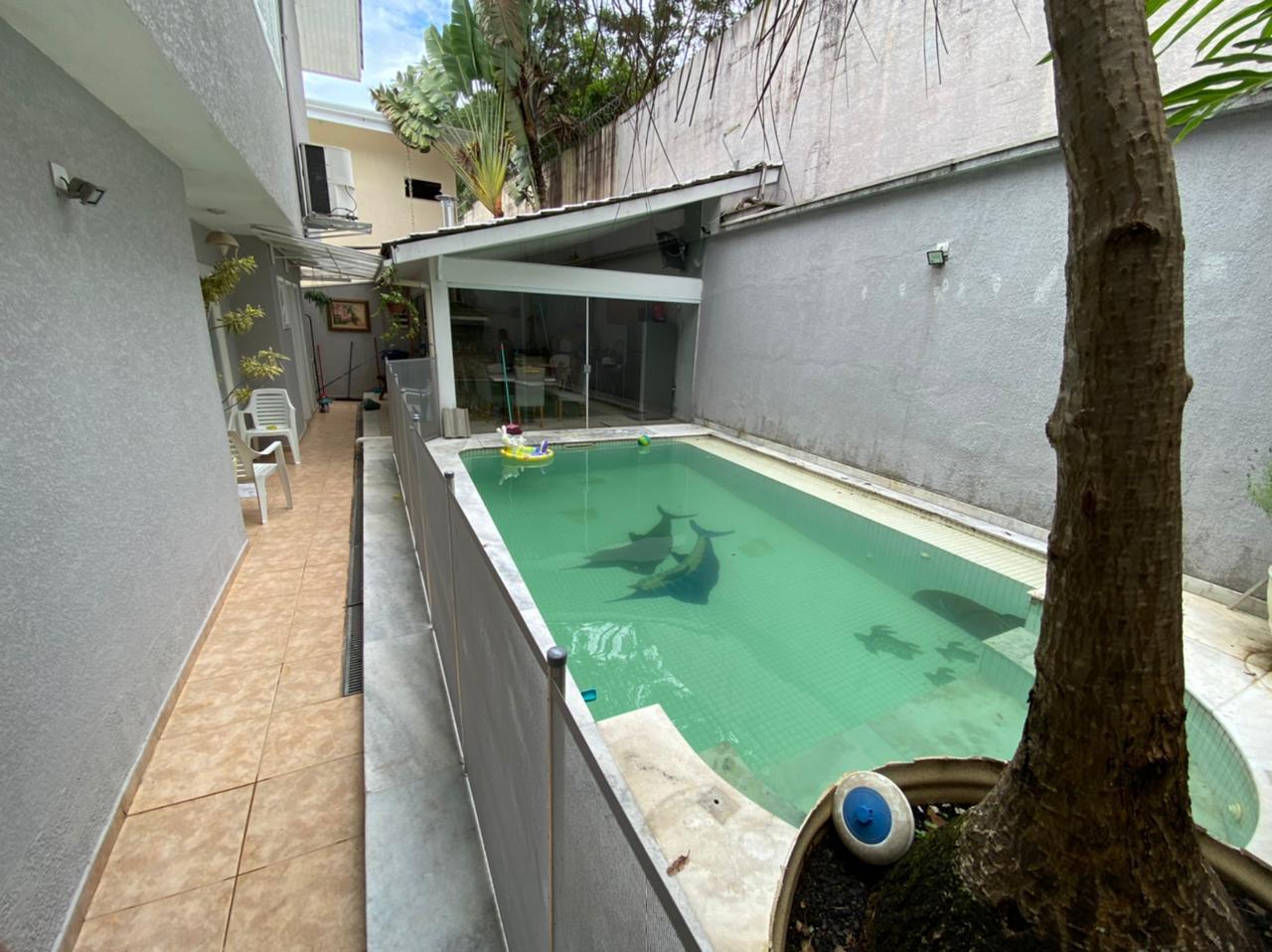 Imagem Casa de Condomínio com 5 Quartos à Venda, 650 m²em Arujá 5 - Arujá Imagem Casa de Condomínio com 5 Quartos à Venda, 650 m²em Arujá 5 - Arujá
