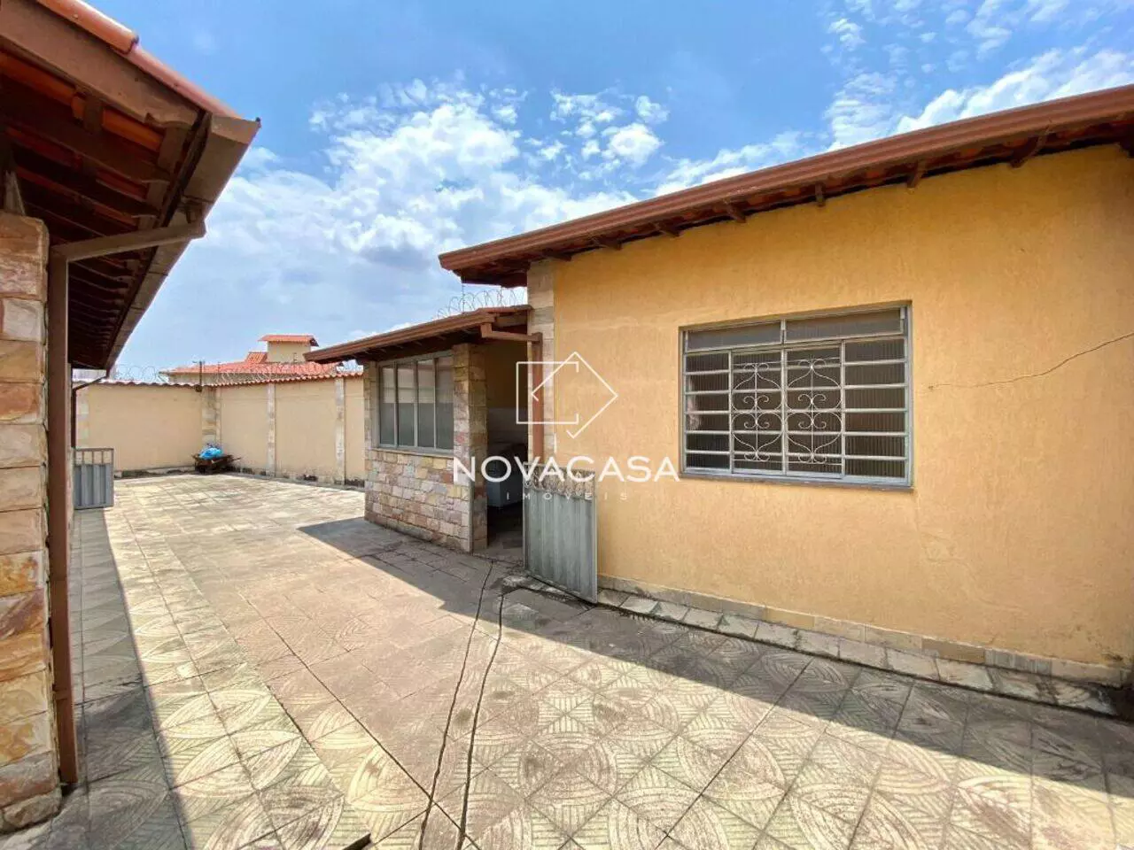 Imagem Casa com 3 Quartos à Venda, 147 m² em Heliópolis - Belo Horizonte