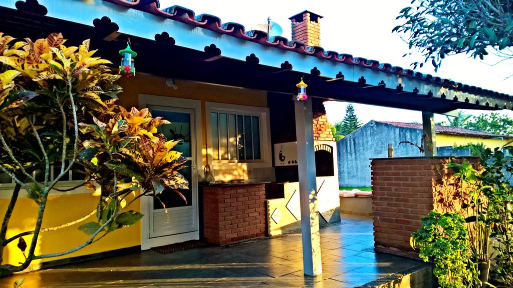 Casa com 3 Quartos para Temporada, 200 m²em Barra do Ribeira - Iguape