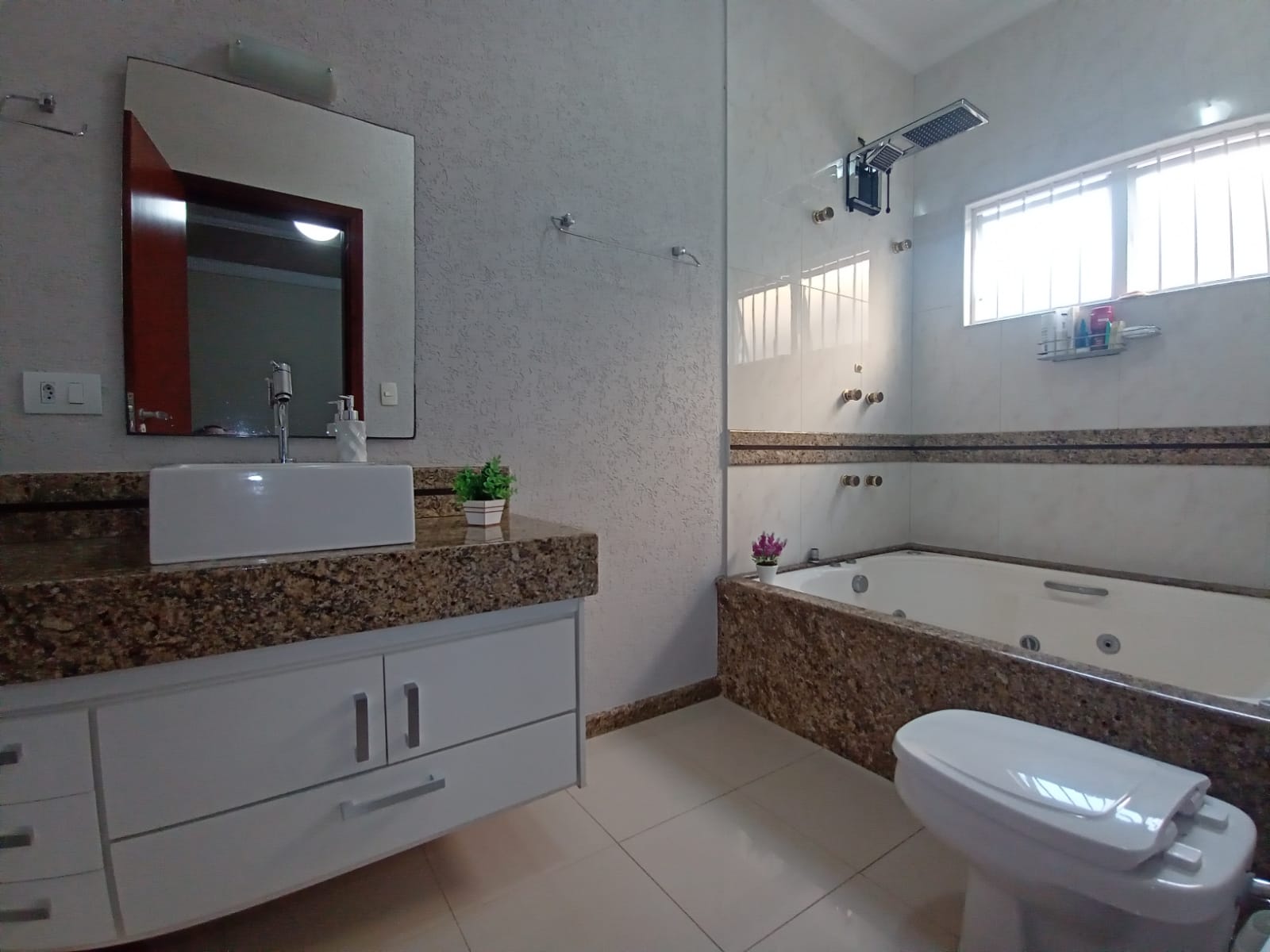 Imagem Casa com 3 Quartos para Alugar, 189 m²em Jardim América - Mogi Mirim Imagem Casa com 3 Quartos para Alugar, 189 m²em Jardim América - Mogi Mirim