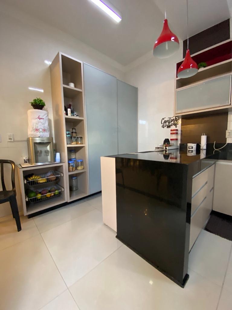 Imagem Sobrado com 5 Quartos à Venda, 250 m²em Residencial Humaitá - Goiânia
