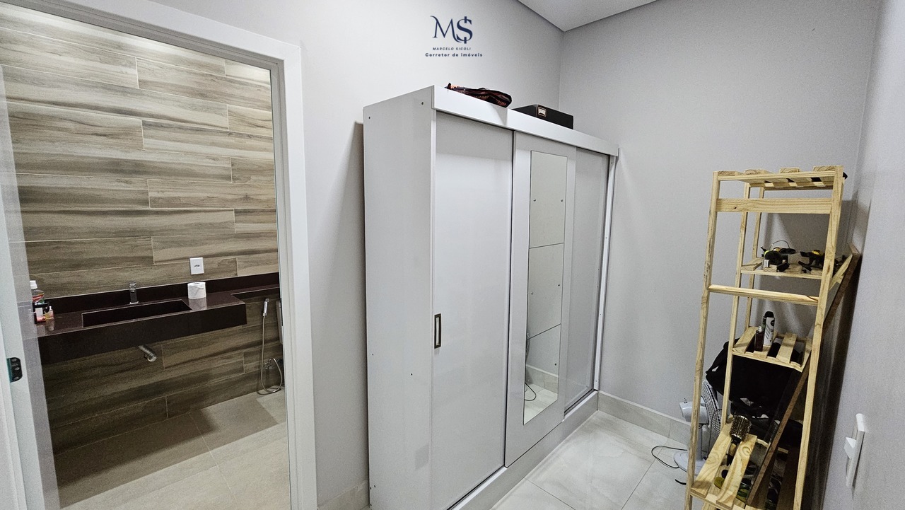 Imagem Casa de Condomínio com 4 Quartos à Venda, 370 m²em Setor Habitacional Vicente Pires - Brasília Imagem Casa de Condomínio com 4 Quartos à Venda, 370 m²em Setor Habitacional Vicente Pires - Brasília
