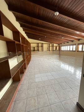 Imagem Sobrado com 4 Quartos à Venda, 233 m²em Santa Maria Goretti - Porto Alegre