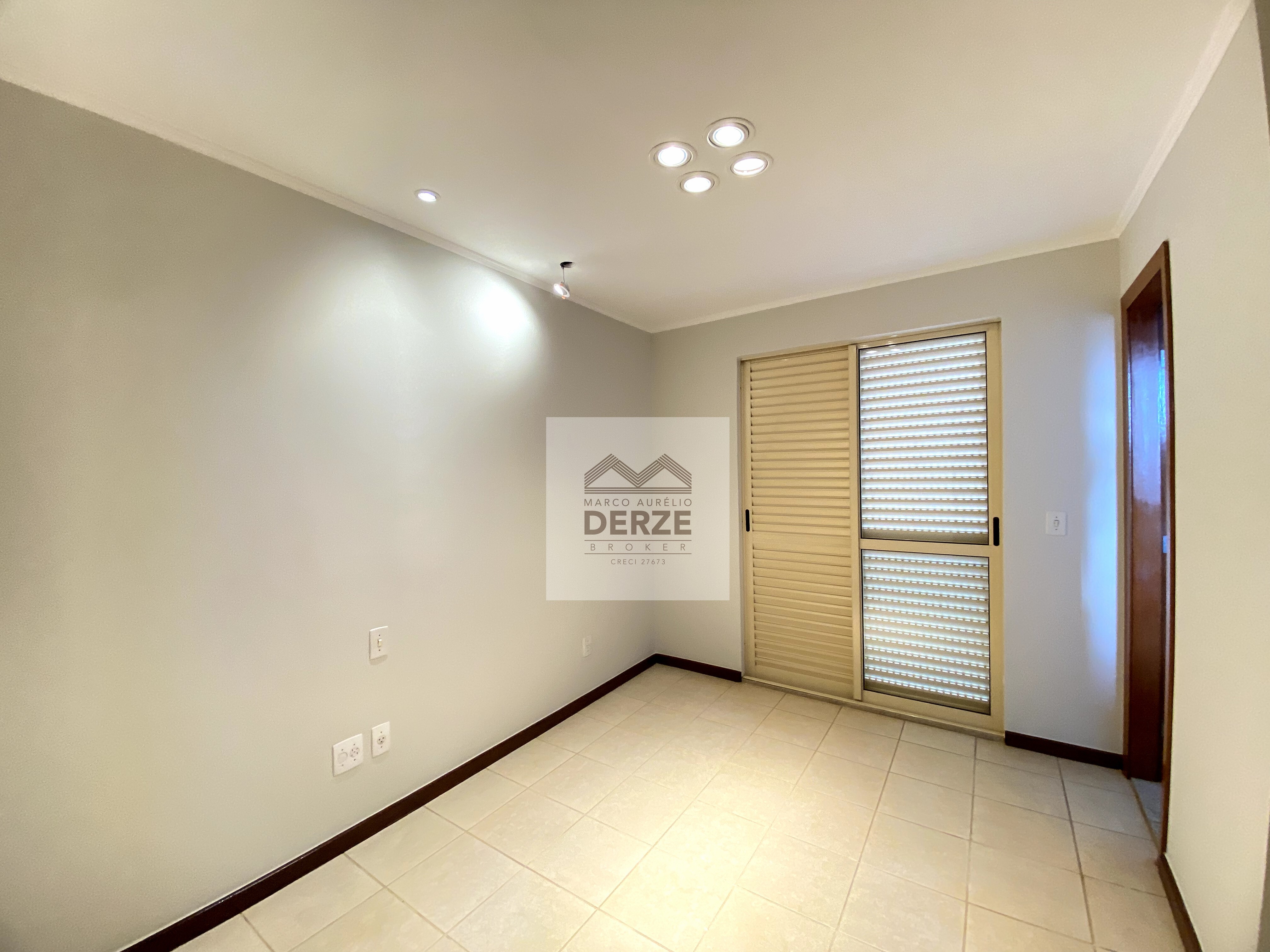 Imagem Apartamento com 4 Quartos à Venda, 165 m²em Fundinho - Uberlândia