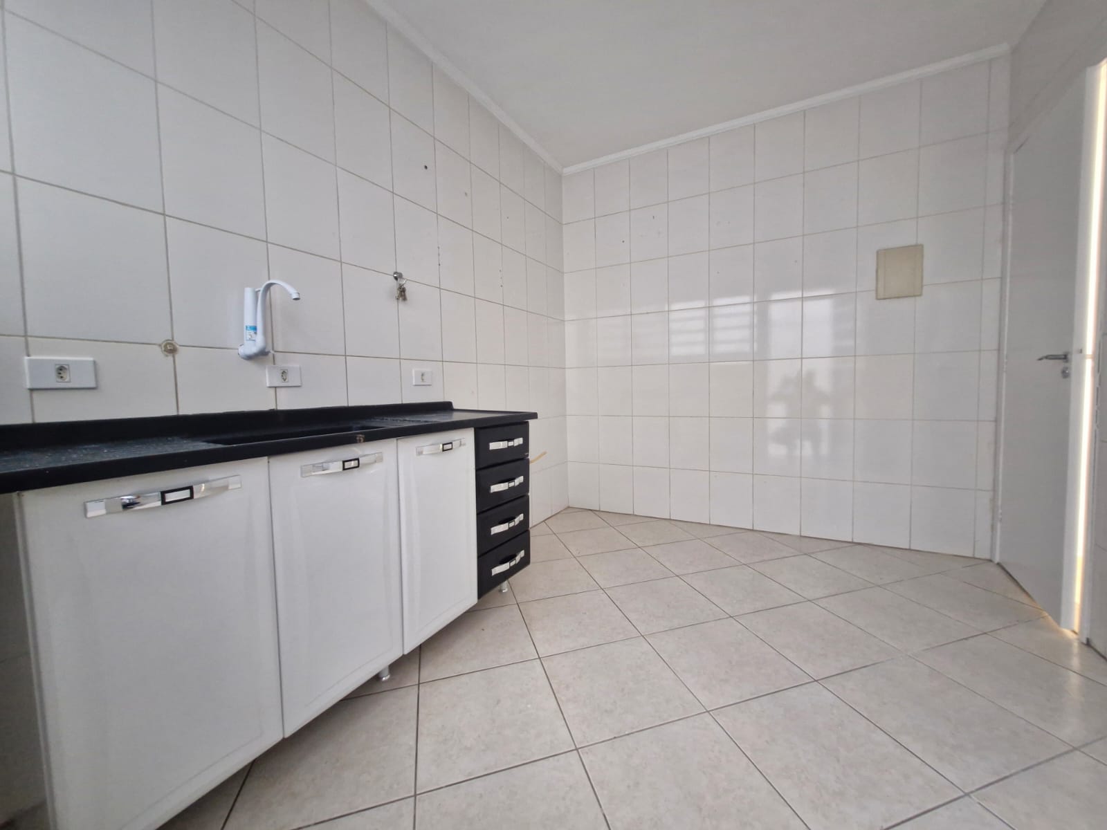 Imagem Casa de Condomínio com 2 Quartos à Venda, 82 m²em Vila Zat - São Paulo