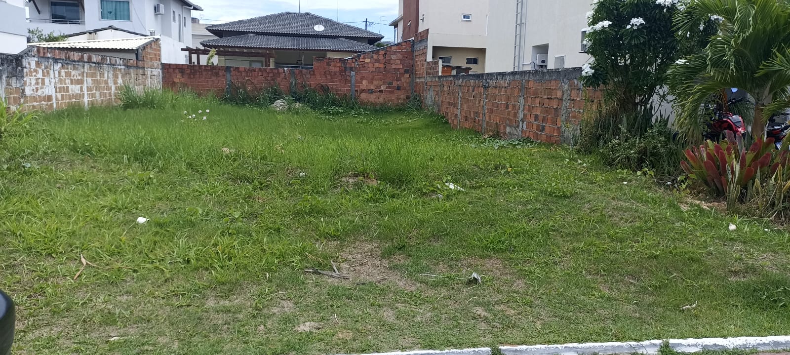 Imagem Terreno em Condomínio à Venda, 300 m²em Jauá (Abrantes) - Camaçari Imagem Terreno em Condomínio à Venda, 300 m²em Jauá (Abrantes) - Camaçari