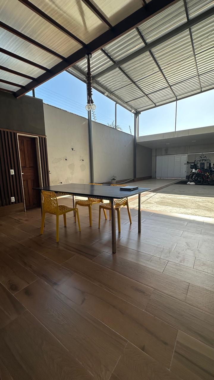 Imagem Casa com 3 Quartos à Venda, 220 m² em Engenheiro Luciano Cavalcante - Fortaleza