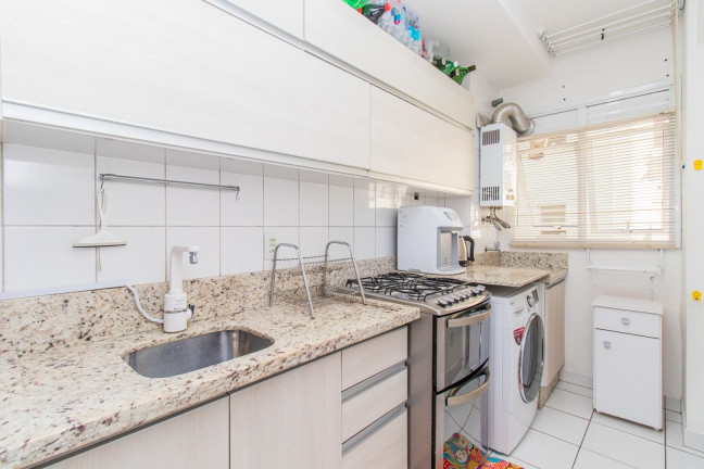 Imagem Apartamento com 3 Quartos à Venda, 70 m² em Azenha - Porto Alegre