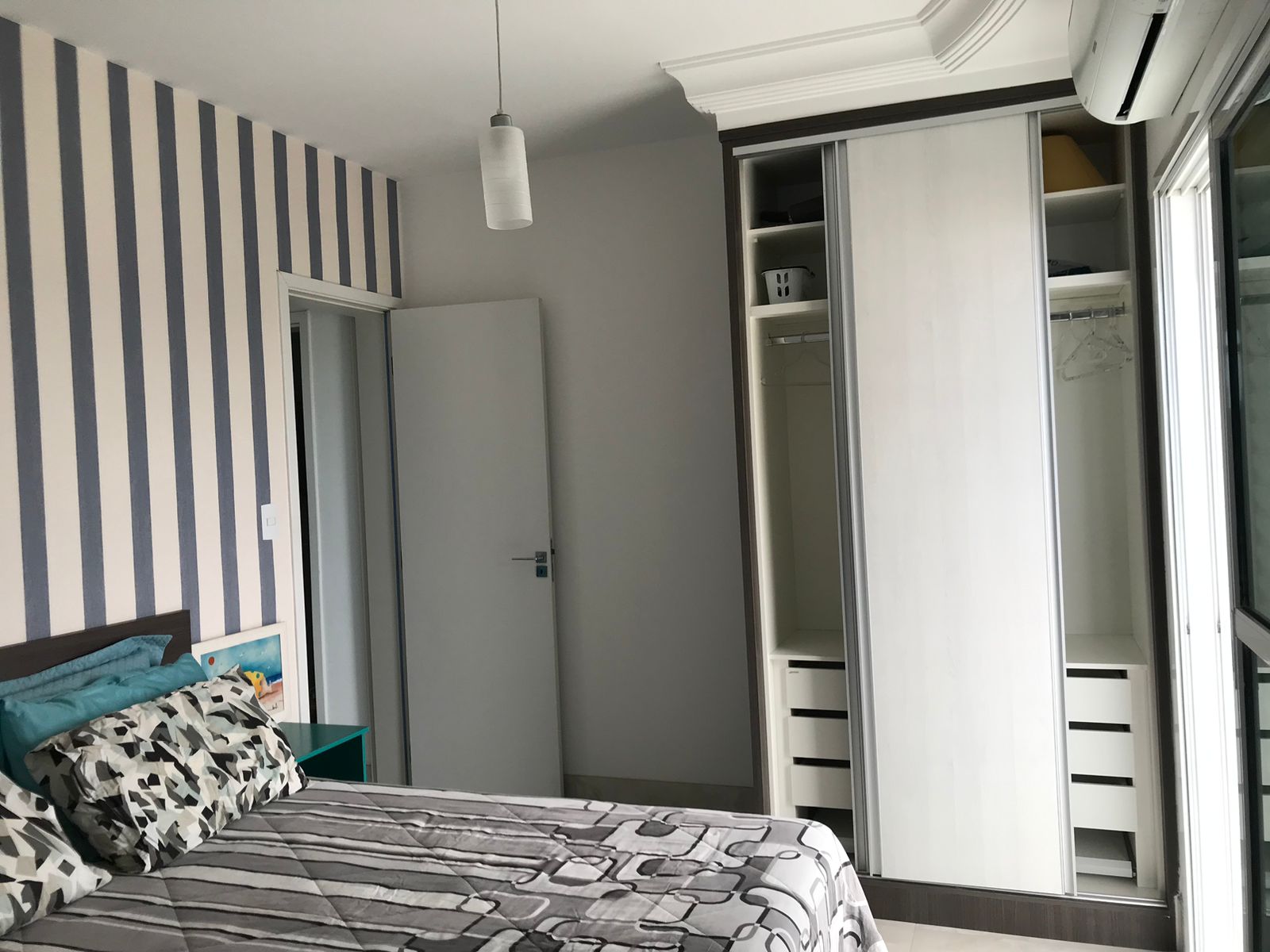 Imagem Apartamento com 3 Quartos à Venda, 107 m²em Aviação - Praia Grande