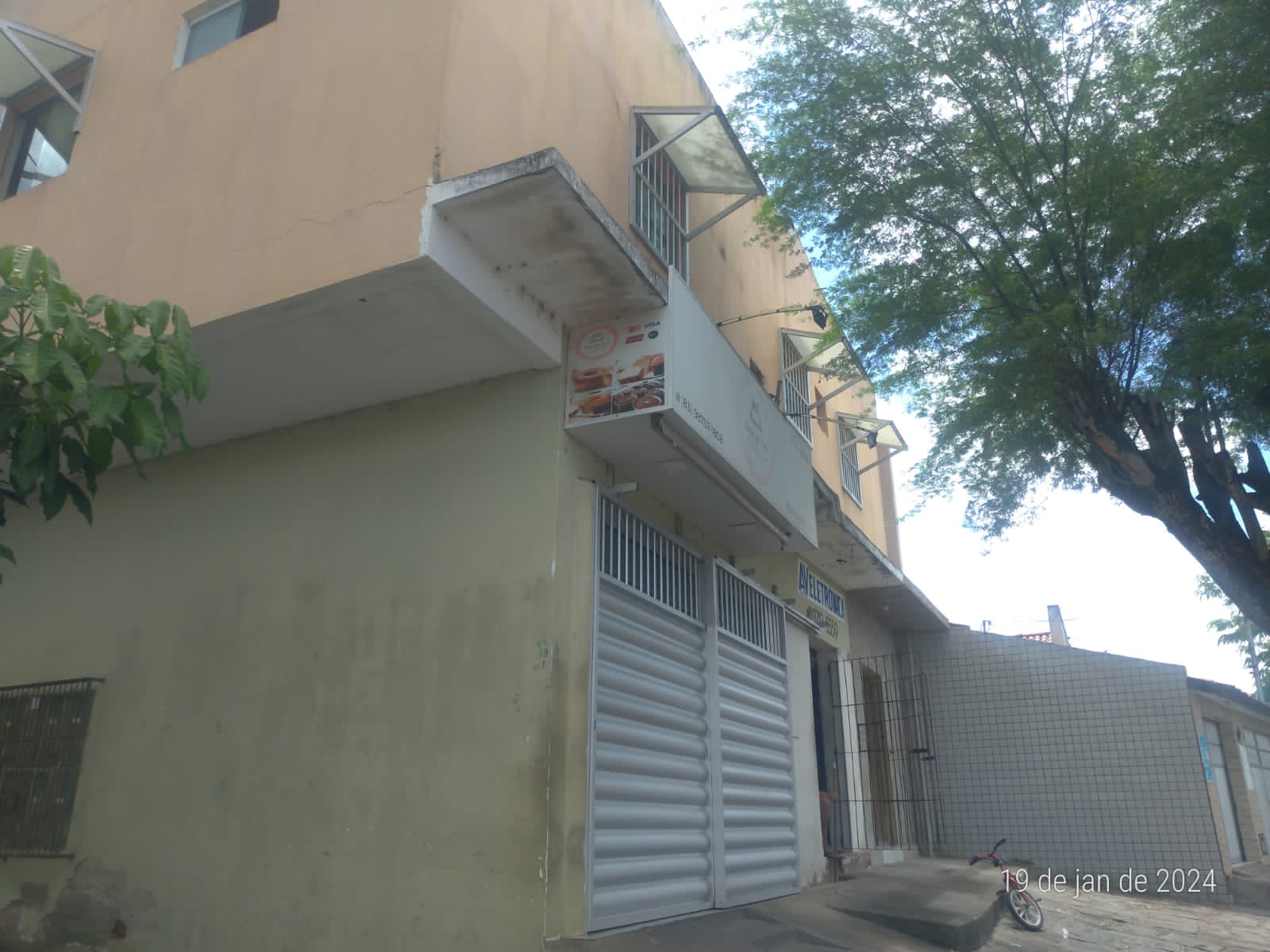 Imagem Imóvel com 10 Quartos à Venda, 371 m²em José Pinheiro - Campina Grande Imagem Imóvel com 10 Quartos à Venda, 371 m²em José Pinheiro - Campina Grande