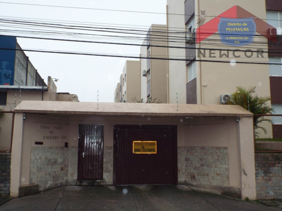 Imagem Apartamento com 3 Quartos à Venda,  em Centro - Pelotas
