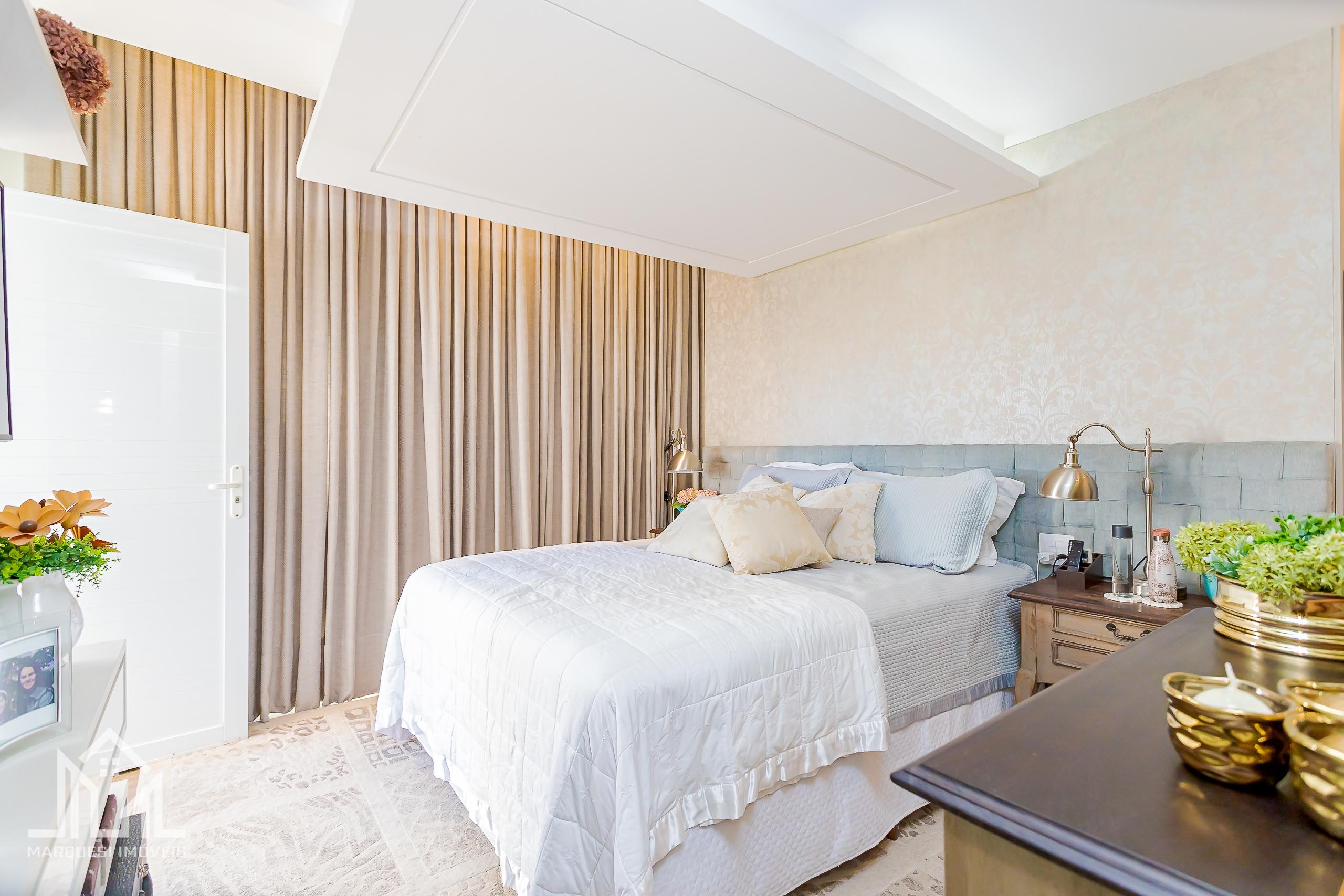Imagem Apartamento com 3 Quartos à Venda, 150 m²em Água Verde - Curitiba