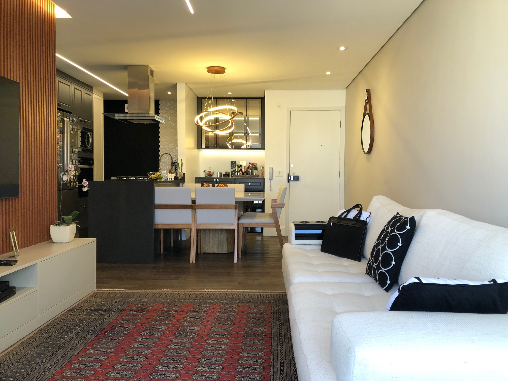 Imagem Flat com 3 Quartos à Venda ou Locação, 93 m²em Cerqueira César - São Paulo Imagem Flat com 3 Quartos à Venda ou Locação, 93 m²em Cerqueira César - São Paulo