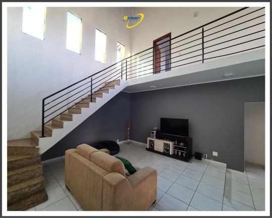 Imagem Casa de Condomínio com 4 Quartos à Venda, 440 m²em Setor Habitacional Arniqueira (Águas Claras) - Brasília Imagem Casa de Condomínio com 4 Quartos à Venda, 440 m²em Setor Habitacional Arniqueira (Águas Claras) - Brasília
