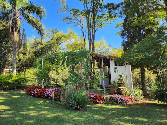 Imagem Chácara com 8 Quartos à Venda, em Jardim Santa Vitória (Canguera) - São Roque Imagem Chácara com 8 Quartos à Venda, em Jardim Santa Vitória (Canguera) - São Roque