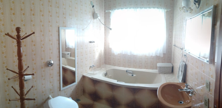 Imagem Casa com 3 Quartos à Venda, 250 m² em Barra do Imbuí - Teresópolis